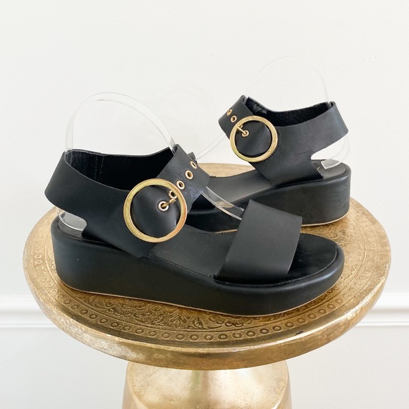 Beek Shoes - Beek Swan Platform Leather Sandals Black